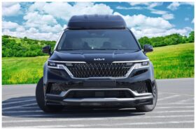 كيا كرنفال VIP 2023 موديل V6 3.5L محرك بنزين سقف مرتفع – جديدة تمامًا – فل أوبشن