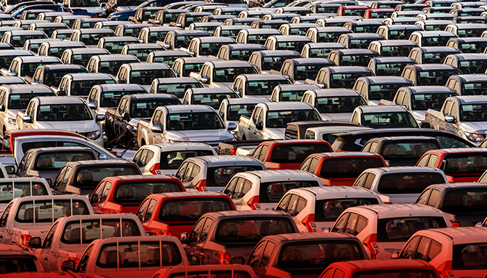 القيمة المضافة: كيف يتفاوت تصدير السيارات الجديدة والمستعملة